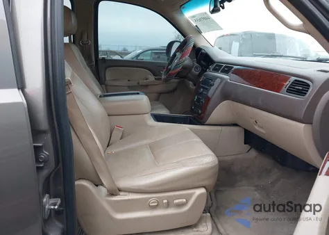 2013 Chevrolet Suburban 1500 Lt из США, поврежденный, VIN 1GNSKJE77DR115430